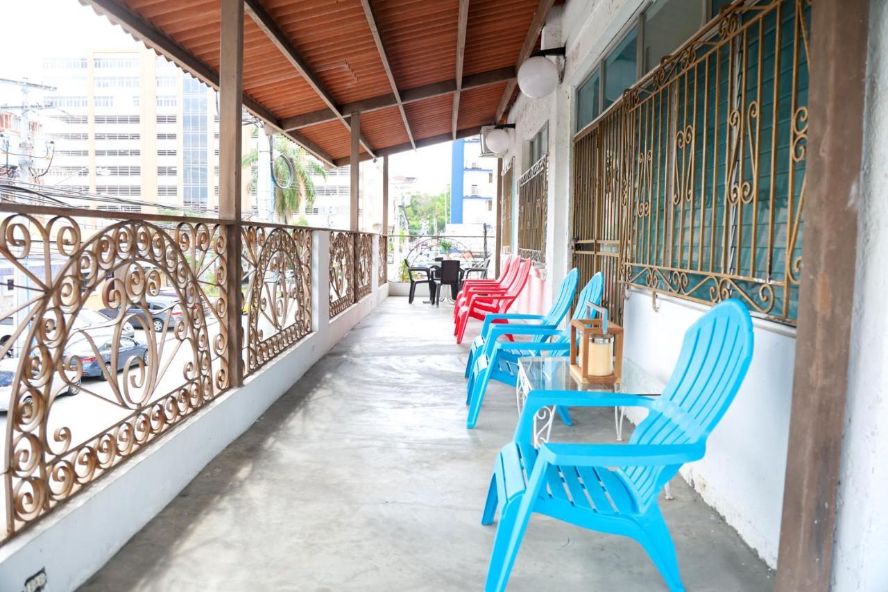 פנמה סיטי Hostal Villa Grande מראה חיצוני תמונה